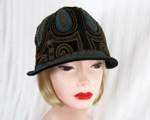 Load image into Gallery viewer, DEADSTOCK 1920s Beaded Cloche Hat Gold Metal Lace Blue Soutache