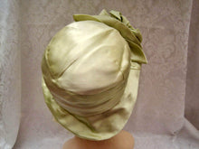 Load image into Gallery viewer, 1920s Green Silk Cloche Hat Pastel Green DEADSTOCK Cloche 21"