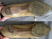 Load image into Gallery viewer, 1920s Tan Leather Oxford Brogue Shoes Lothrops-Farnham Co.