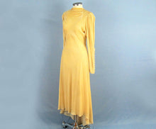 Load image into Gallery viewer, 1930s Wedding Dress Golden Ivory Silk Velvet Trained Wedding Gown