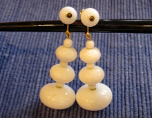 Load image into Gallery viewer, 1950s Vogue Demi Parure Necklace Earrings Opaque White Glass Flying Saucer Beads