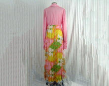 Load image into Gallery viewer, 1970s Vanity Fair Robe Pink Flower Power Maxi Robe Long Sleeve