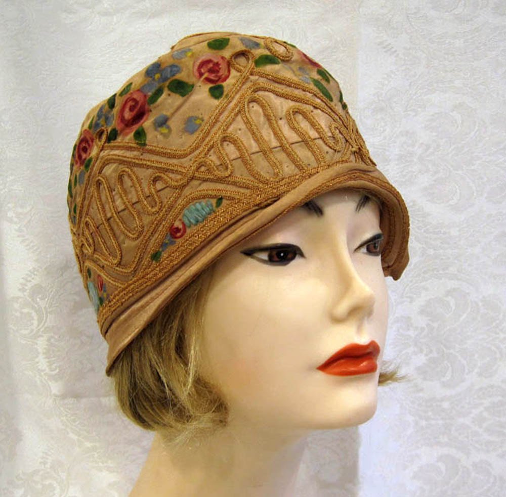 1920s Silk Cloche Hat Hand Painted Pink Roses – Antique Graces display picture 2