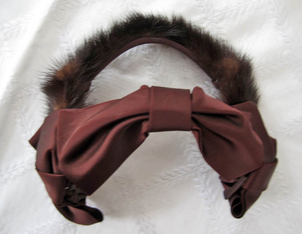 1940s Fascinator Hat Brown Mink Satin – Antique Graces display picture 1