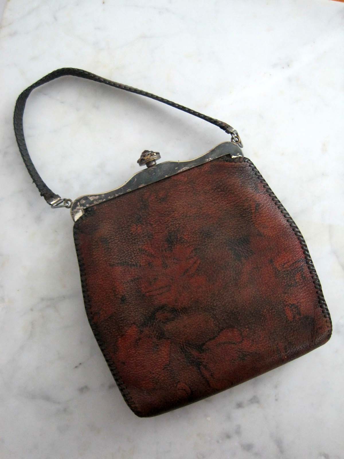 How to Dye Leather and Give Antique Look. Aged Leather Dyeing