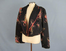 Load image into Gallery viewer, 1940s Bed Jacket Quilted Floral Print Black Rayon Kamore