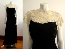 Load image into Gallery viewer, 1930s Black Liquid Velvet Gown Brussels Duchesse Lace Collar