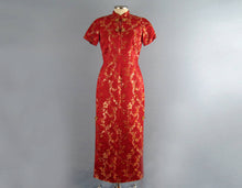 Load image into Gallery viewer, 1950s Chinese Red &amp; Gold Silk Brocade Cheongsam Wiggle Dress