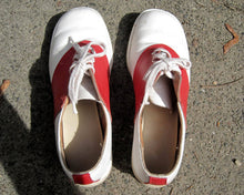 Load image into Gallery viewer, 1950s Leather Saddle Shoes Red White Goodyear Welting