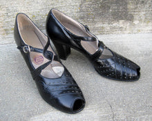 Load image into Gallery viewer, 1930s Enna Jettick Peep Toe Mary Jane Shoes