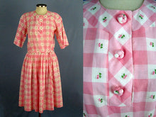 Load image into Gallery viewer, 1950s Pink White Buffalo Plaid Swing Day Dress Full Skirt