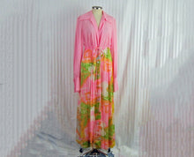 Load image into Gallery viewer, 1970s Vanity Fair Robe Pink BOHO Hippie Flower Power Maxi Robe Long Sleeve