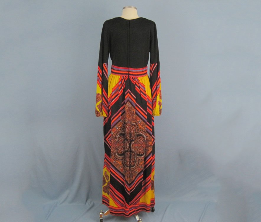 1960s Paisley Hippie Boho Maxi Dress Vibrant Colors Peck and Peck 1960s Paisley Hippie Boho Maxi Dress Vibrant Colors Peck and Peck